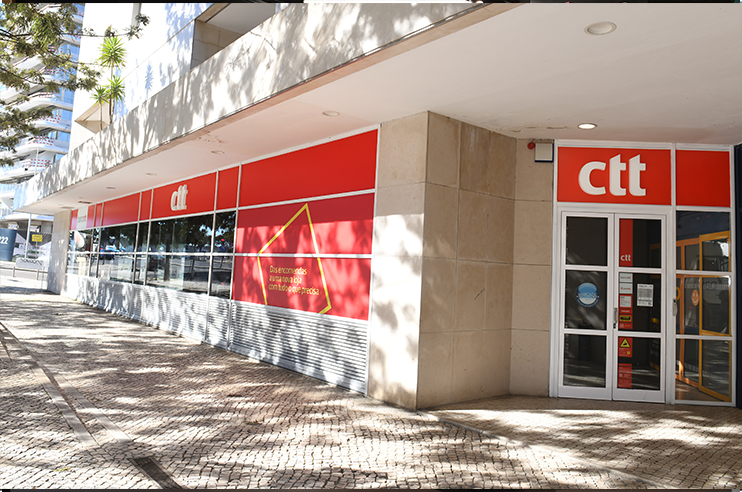 Fachada de uma Loja CTT