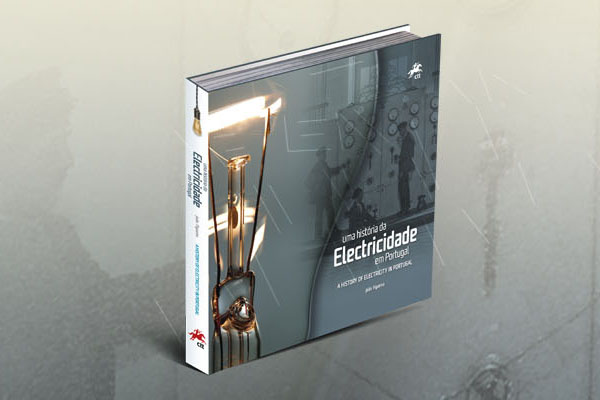 Livro intitulado “Uma história da Eletricidade em Portugal”, com imagem de lâmpada antiga na capa.